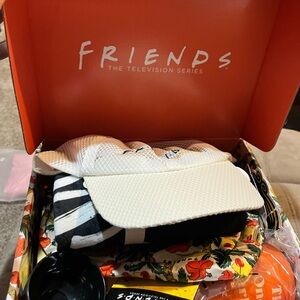 NWT Assorted F.R.I.E.N.D.S TV Show Culturefly Box